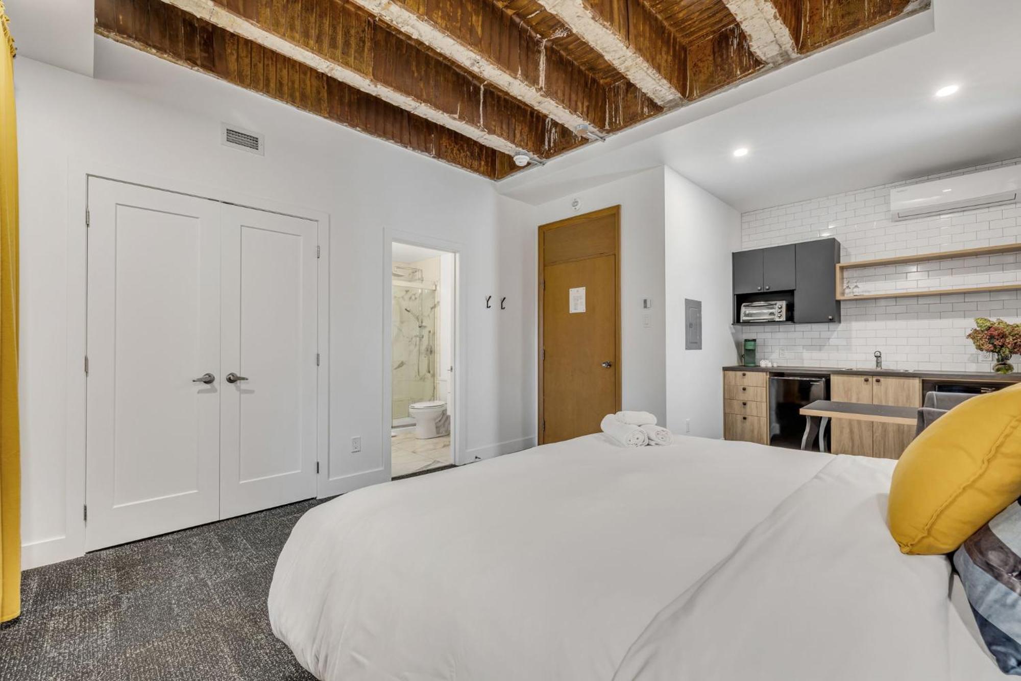 La Sainte Paix Apartment Quebec City Bagian luar foto