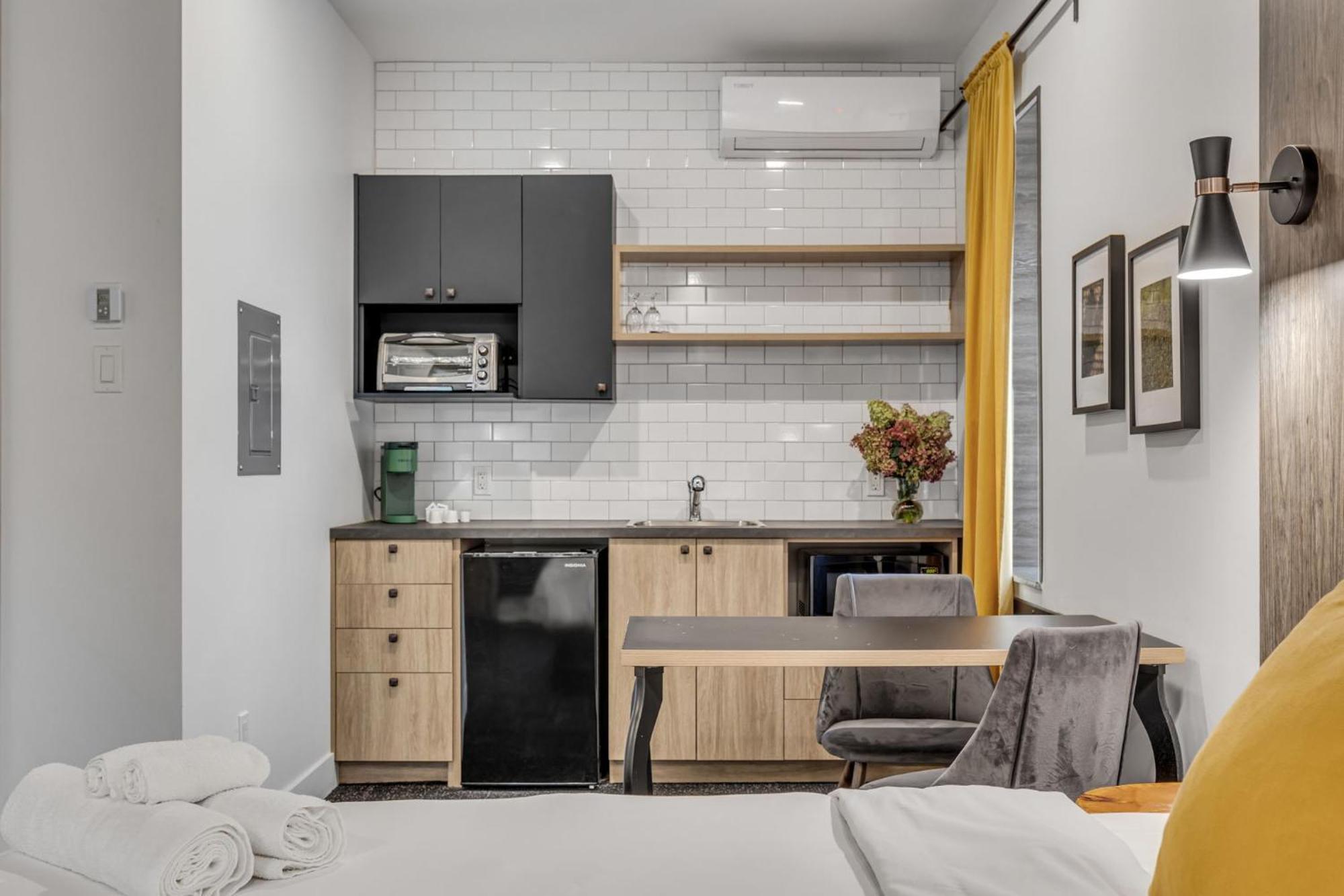 La Sainte Paix Apartment Quebec City Bagian luar foto